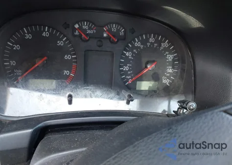 2003 Volkswagen Golf Gls 2.0L from USA, damaged, VIN 9BWGK61J234055409